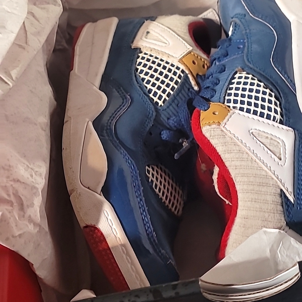 Nike air jordan 4 GS "MESSY ROOM"